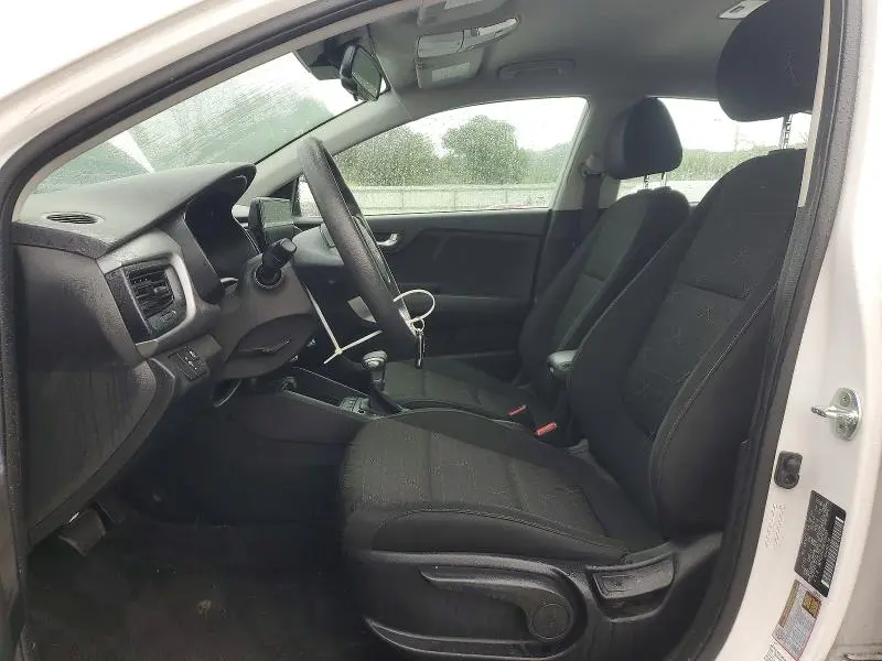 2022 KIA RIO S  
