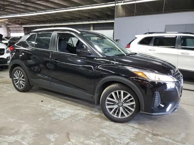 2021 NISSAN KICKS SV  