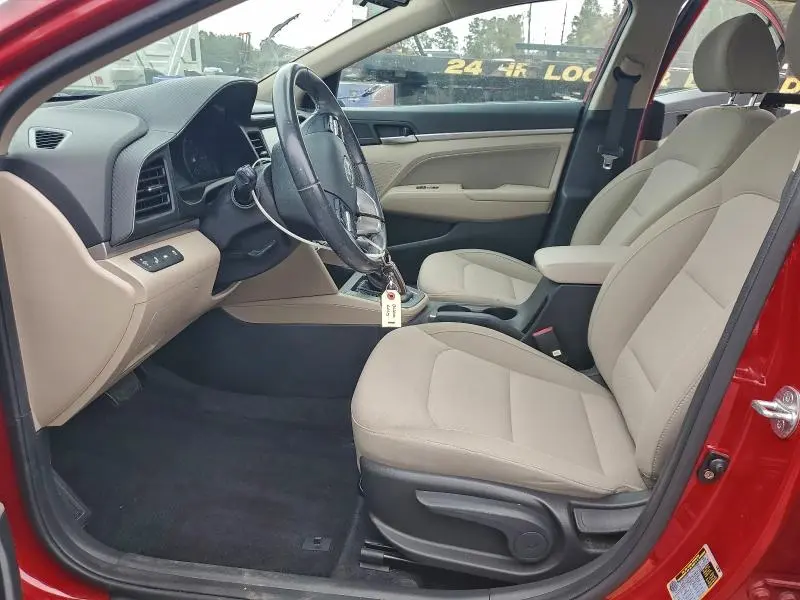 2020 HYUNDAI ELANTRA SEL  