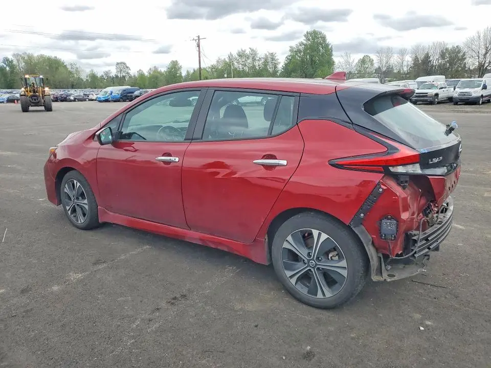 2022 NISSAN LEAF SV  
