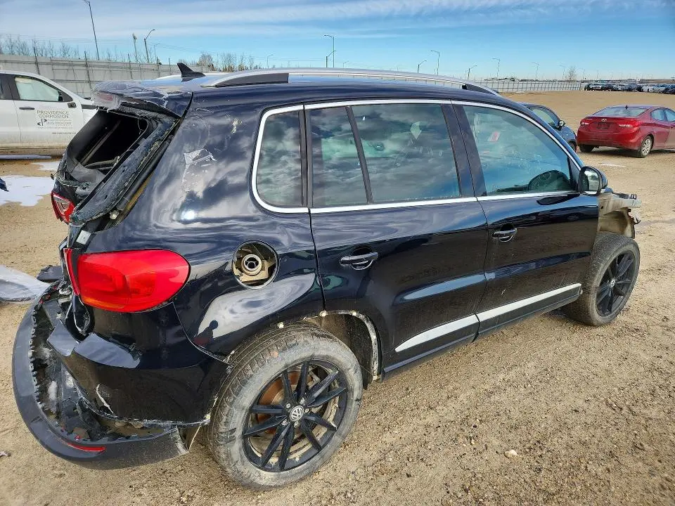 2014 VOLKSWAGEN TIGUAN S  