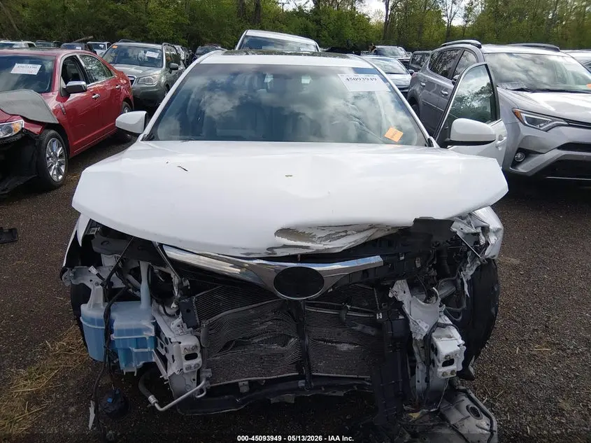 2013 TOYOTA CAMRY HYBRID XLE