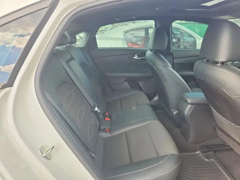 2023 KIA FORTE GT LINE  