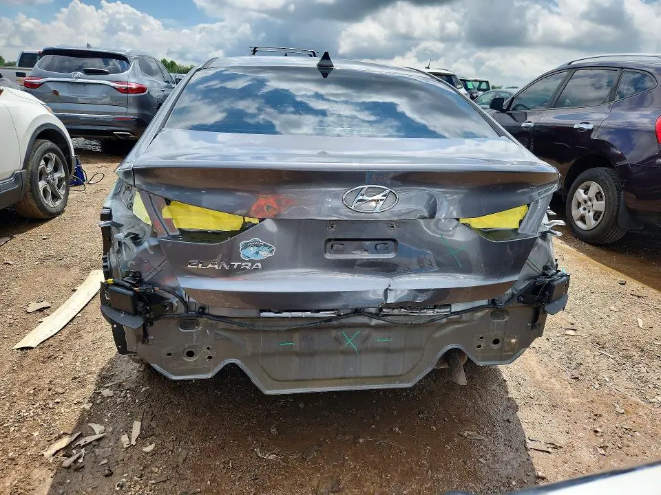 2018 HYUNDAI ELANTRA SEL  