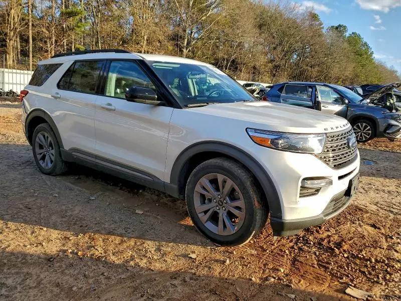 2022 FORD EXPLORER XLT  