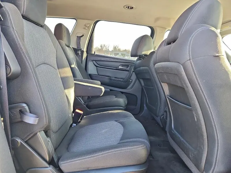 2013 CHEVROLET TRAVERSE LT  