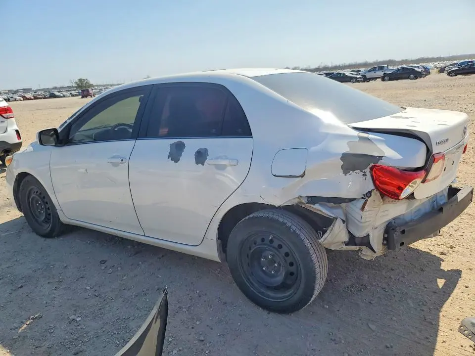 2013 TOYOTA COROLLA LE  