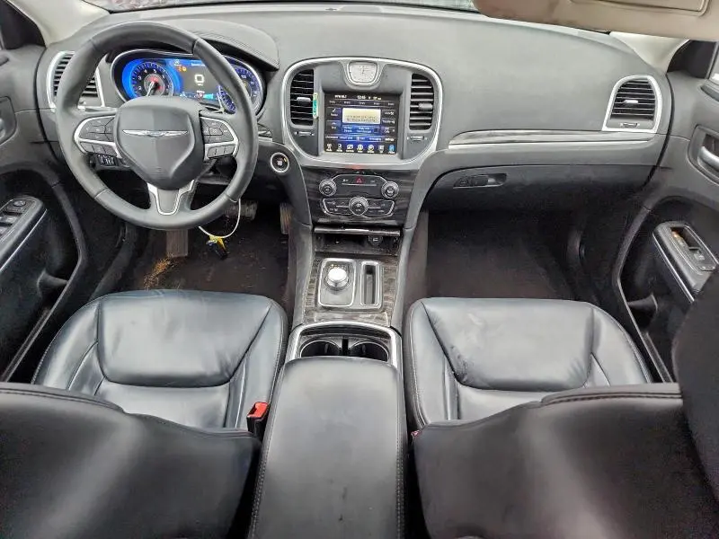 2016 CHRYSLER 300 LIMITED  