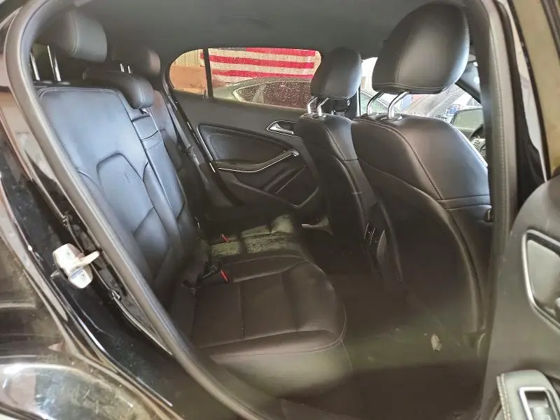 2017 MERCEDES-BENZ GLA 250  