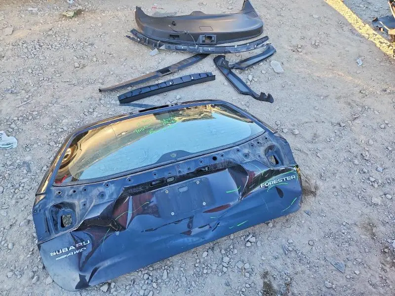 2019 SUBARU FORESTER   