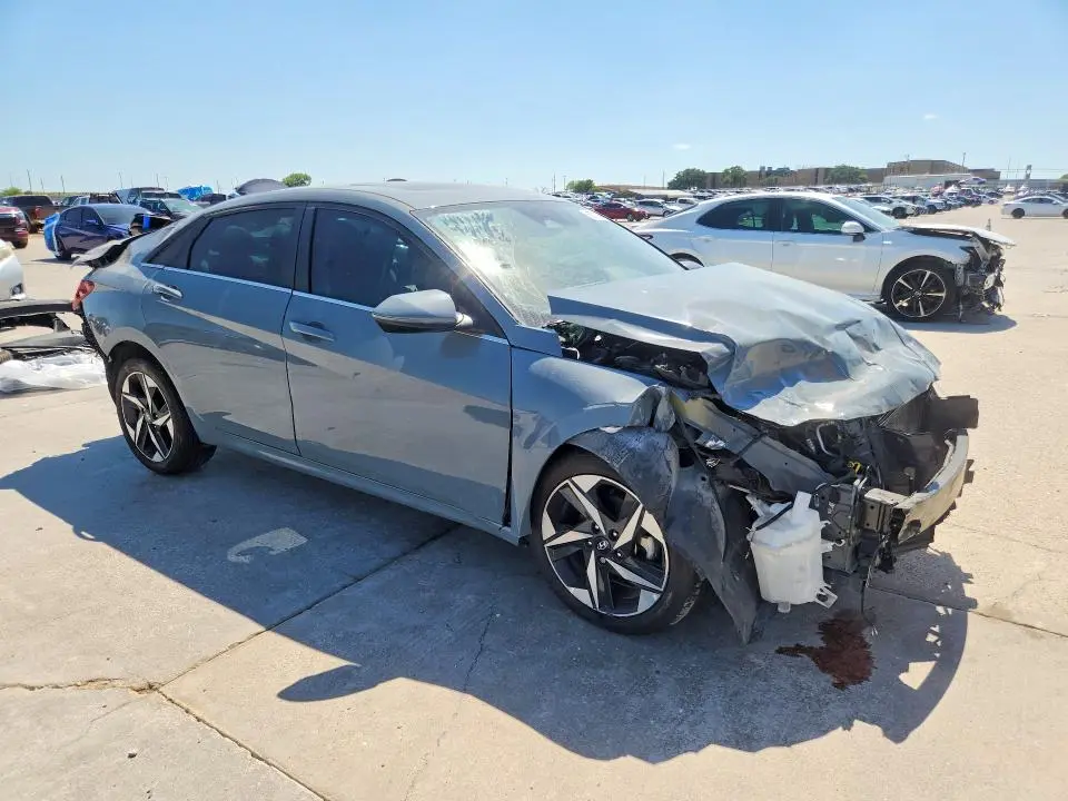 2022 HYUNDAI ELANTRA LIMITED  
