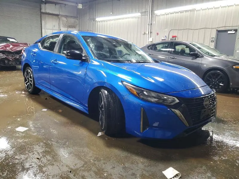 2025 NISSAN SENTRA SR  