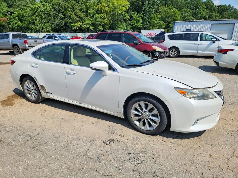 2013 LEXUS ES 300H  