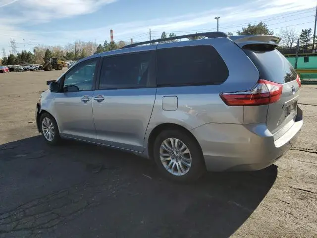 2015 TOYOTA SIENNA XLE  