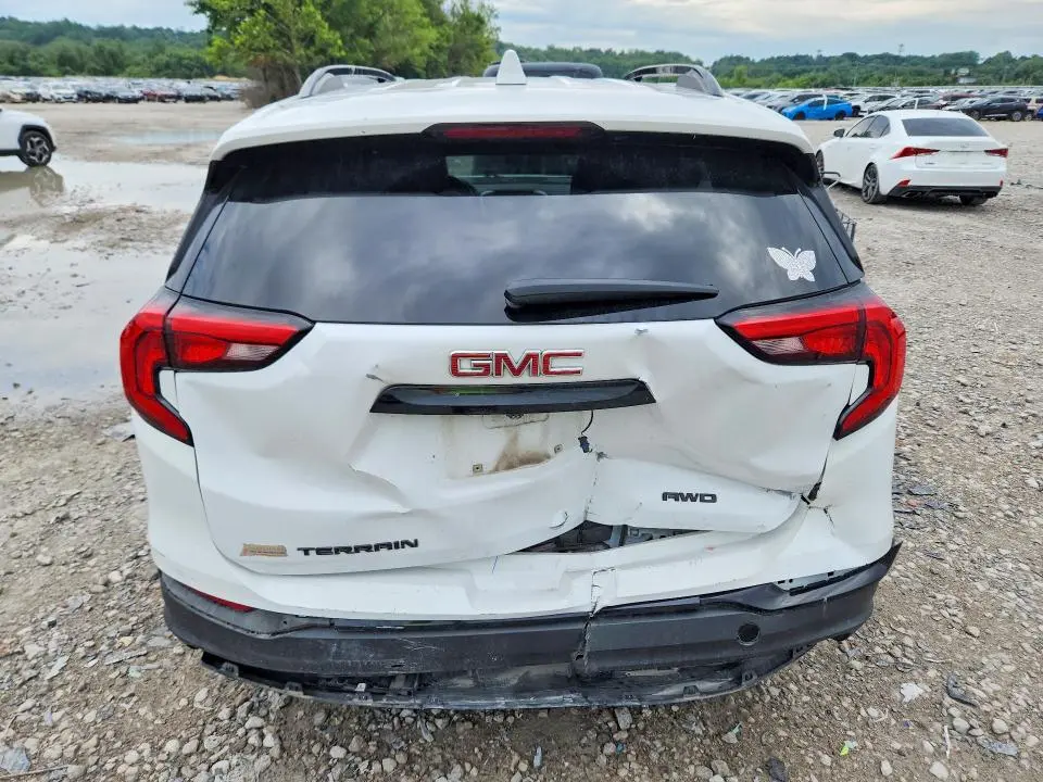 2021 GMC TERRAIN SLT  