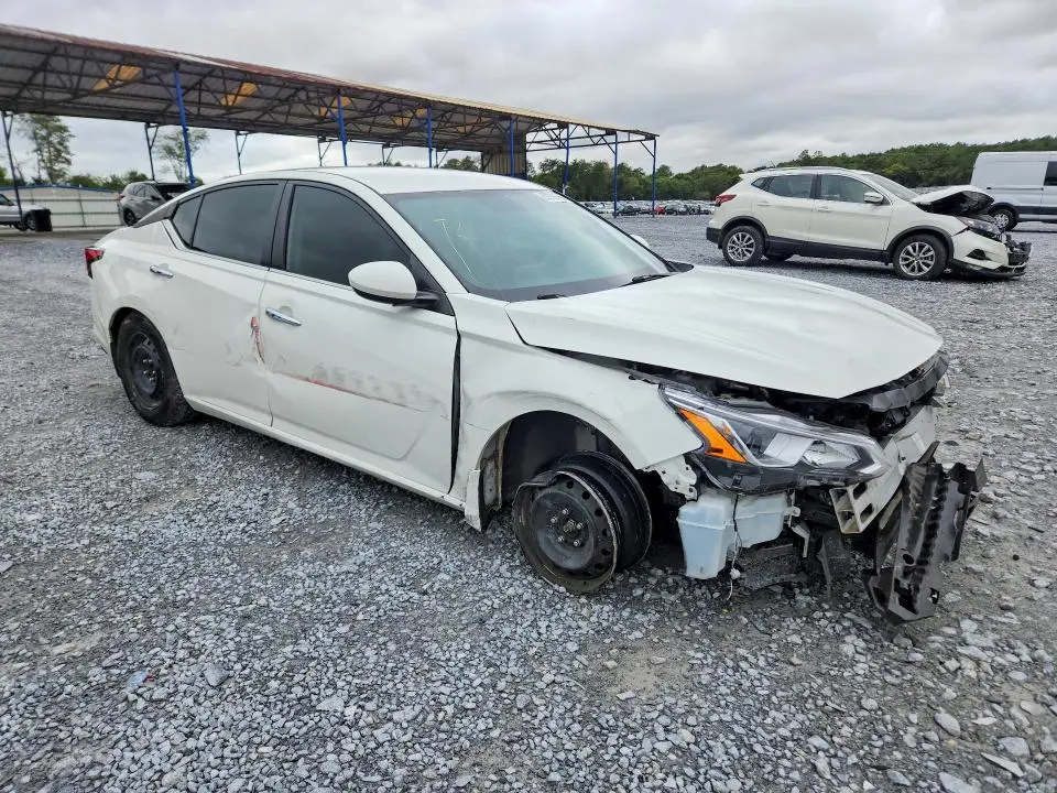 2019 NISSAN ALTIMA S  