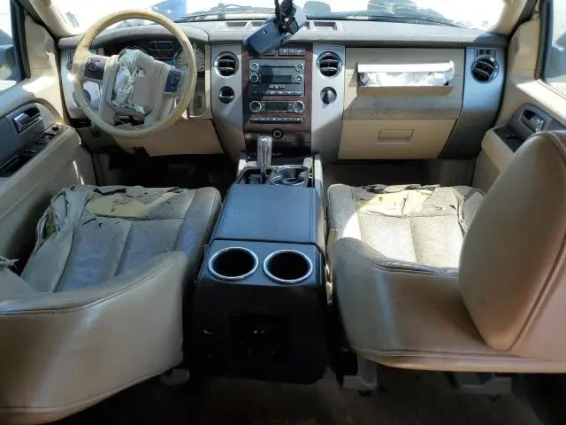 2011 FORD EXPEDITION XLT  