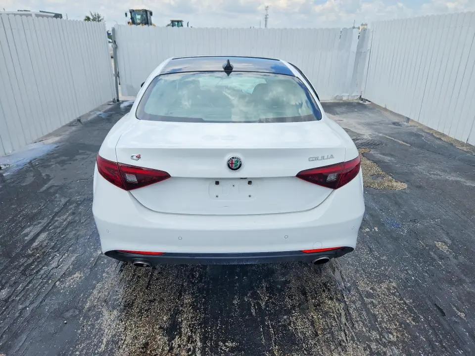 2020 ALFA ROMEO GIULIA TI  