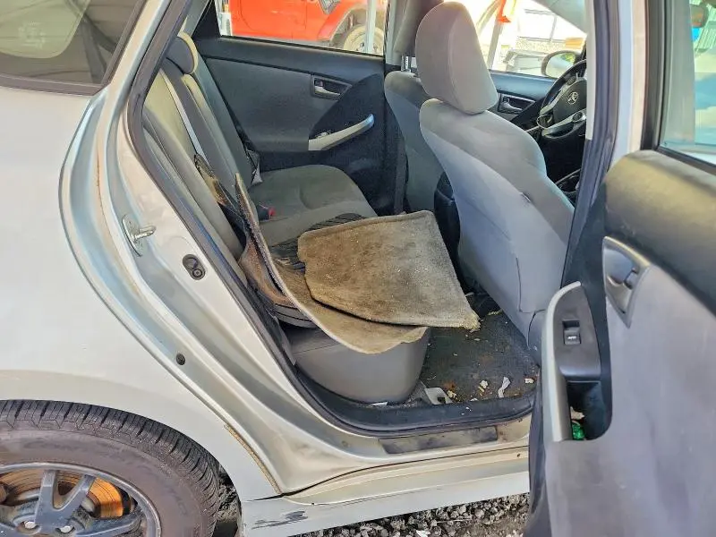 2013 TOYOTA PRIUS THREE  