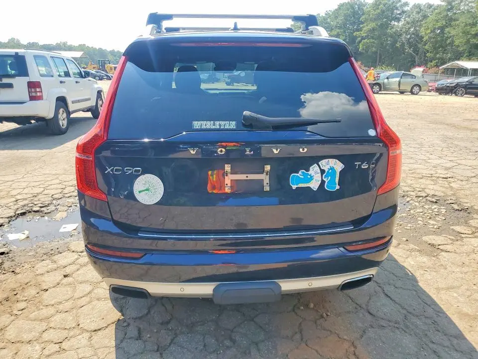 2017 VOLVO XC90 T6  