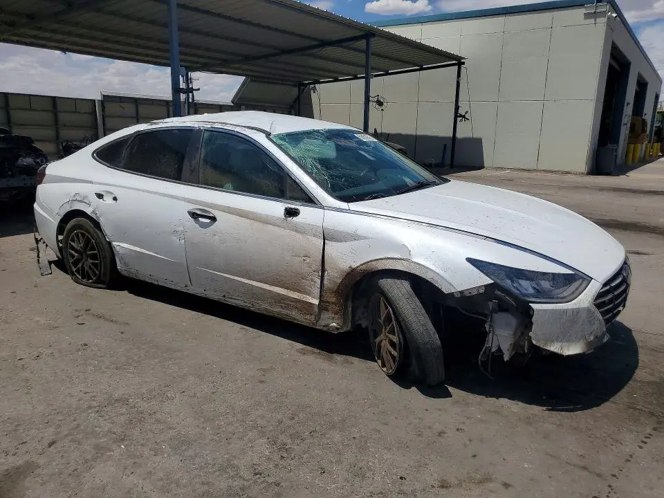 2020 HYUNDAI SONATA SE  