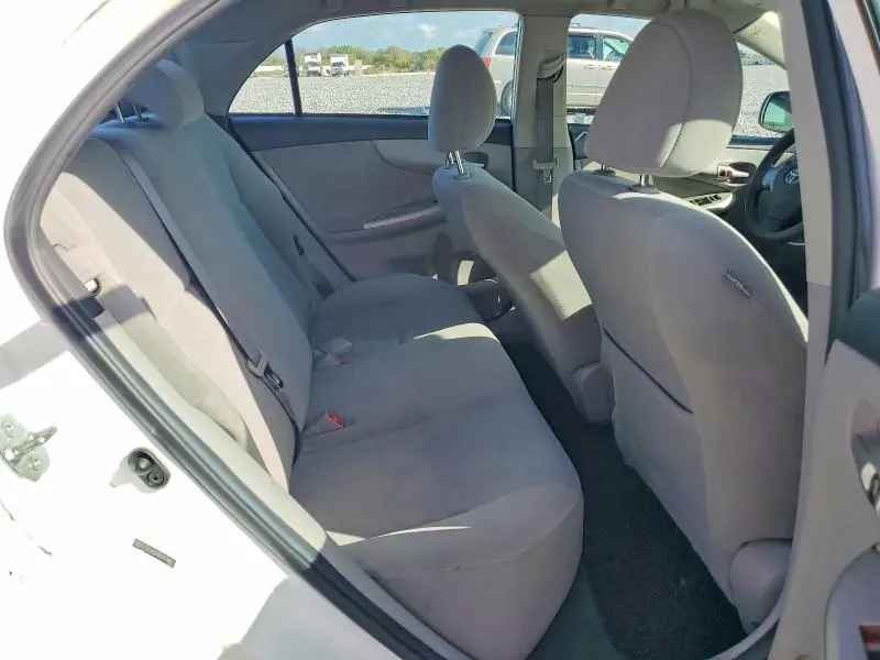 2011 TOYOTA COROLLA LE  