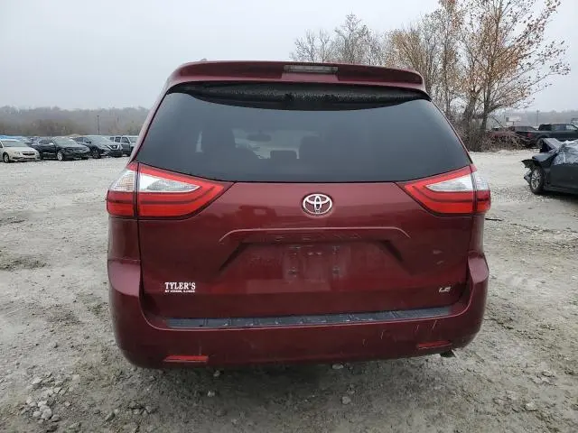2015 TOYOTA SIENNA LE  
