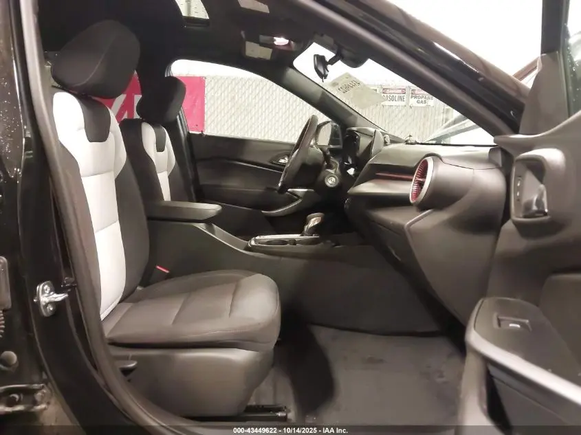 2025 CHEVROLET TRAX FWD 1RS