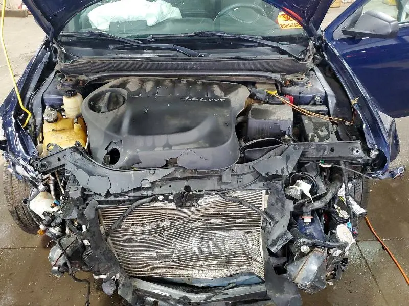 2013 DODGE AVENGER SE  