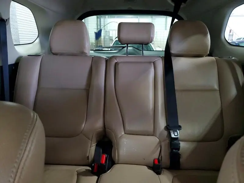 2015 MITSUBISHI OUTLANDER SE  