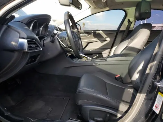 2018 JAGUAR XE   