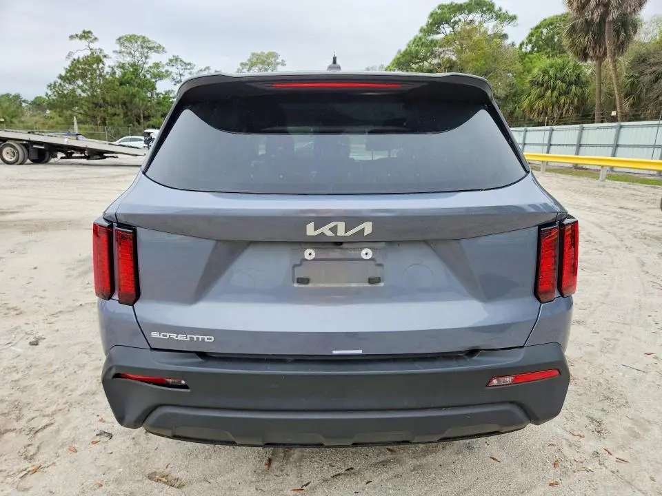2023 KIA SORENTO LX  