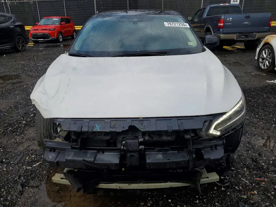 2021 NISSAN SENTRA SR  