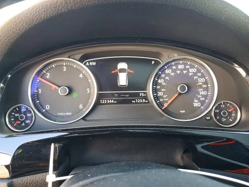2014 VOLKSWAGEN TOUAREG TDI  