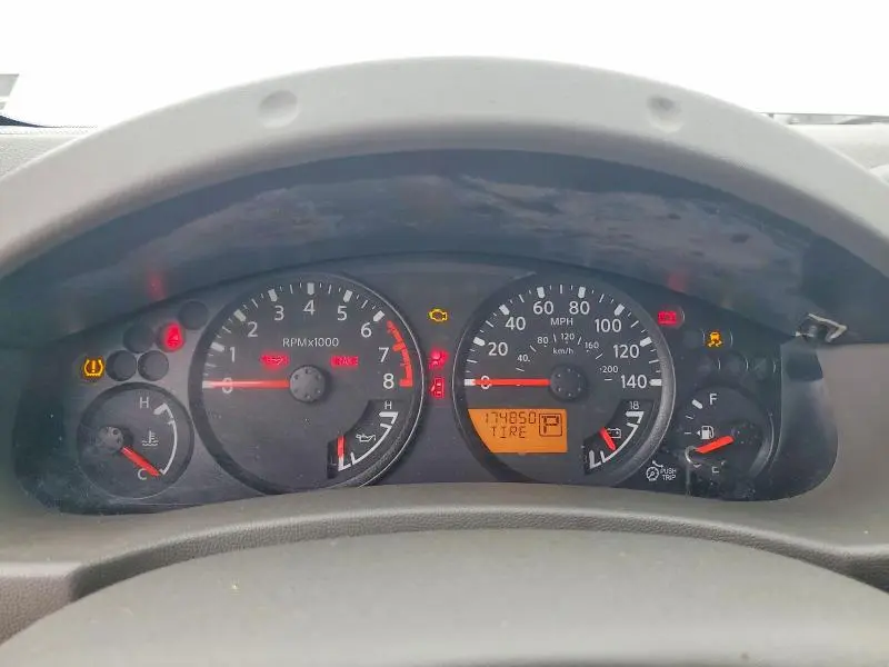 2016 NISSAN FRONTIER SV  