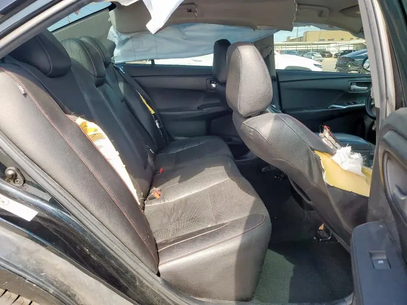 2015 TOYOTA CAMRY LE  