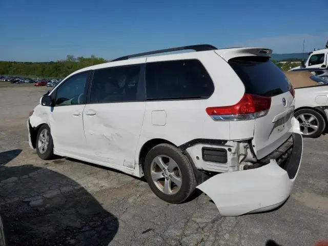 2012 TOYOTA SIENNA LE  