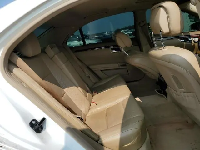 2010 MERCEDES-BENZ S 550  