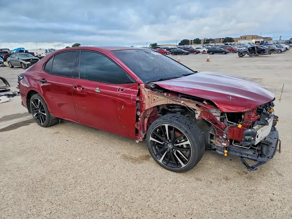 2018 TOYOTA CAMRY XSE  