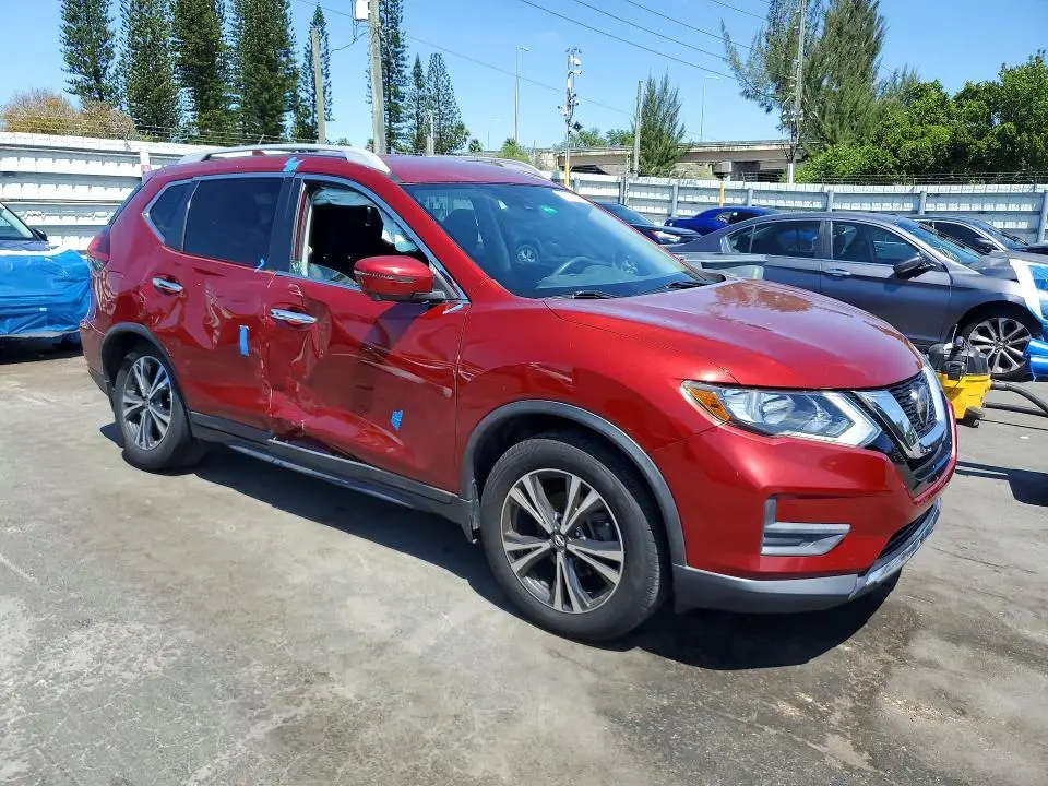 2020 NISSAN ROGUE SV  