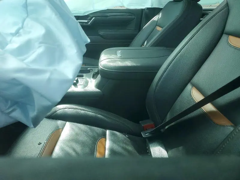 2024 GMC SIERRA K2500 AT4  