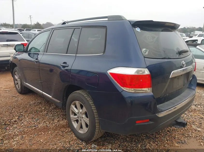2013 TOYOTA HIGHLANDER SE V6