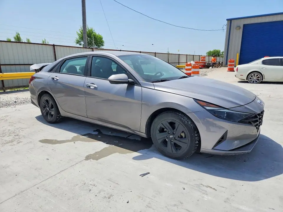 2023 HYUNDAI ELANTRA BLUE  