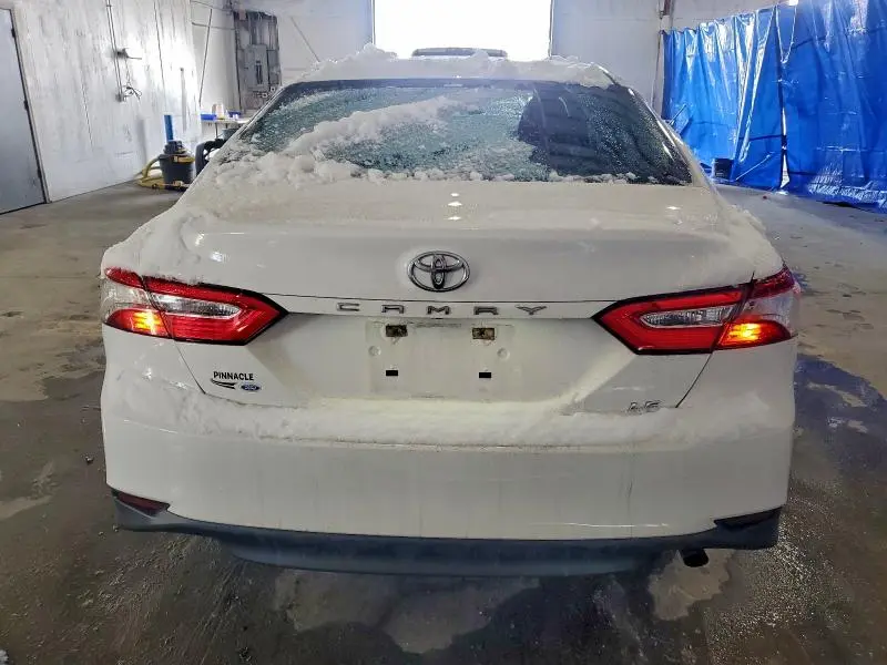 2018 TOYOTA CAMRY LE  