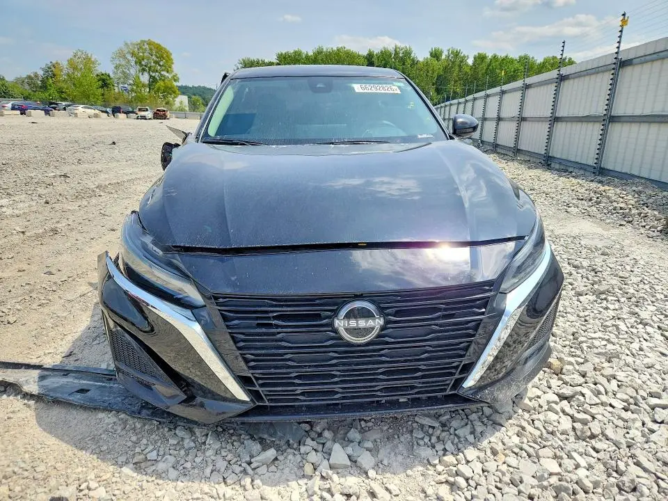 2025 NISSAN ALTIMA SL  