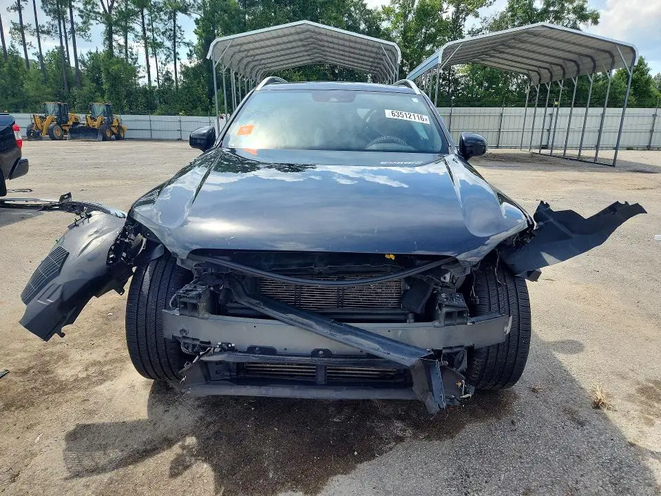 2018 VOLVO XC90 T5  