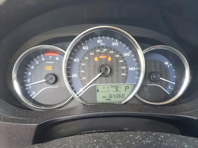 2015 TOYOTA COROLLA LE PLUS  
