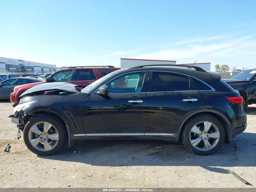 2011 INFINITI FX35  