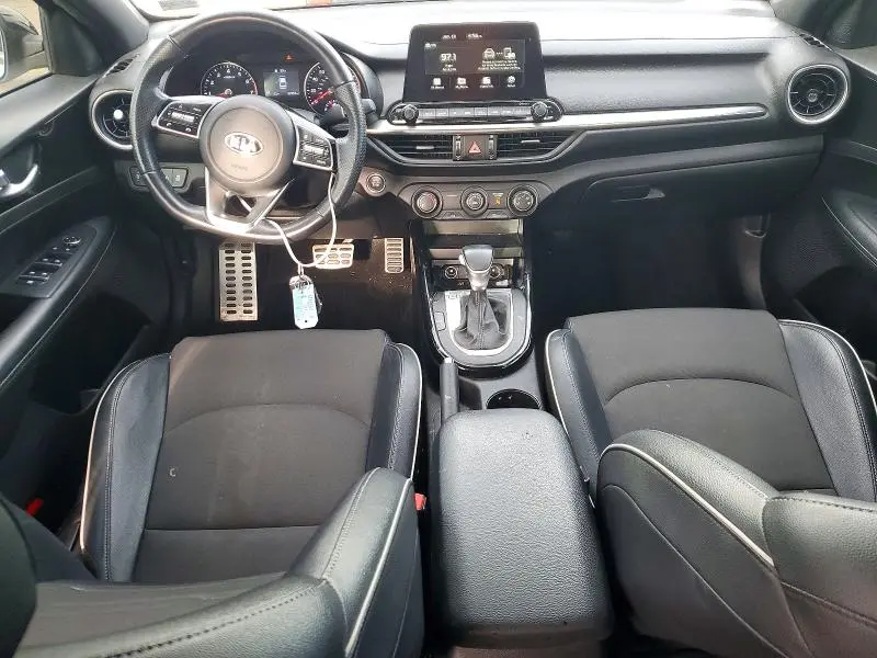 2021 KIA FORTE GT LINE  