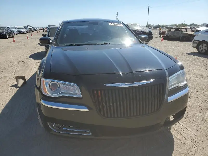 2013 CHRYSLER 300   
